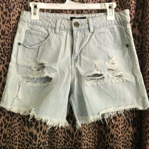 Boyfriend jean shorts